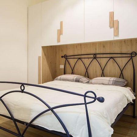 살레르노 Stazione Treni - Wi-Fi & Netflix Cozy Space 아파트 외부 사진